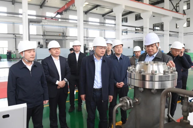 马晓磊到博山区调研经济运行、项目建设和森林防火工作，并督导学习教育开展情况