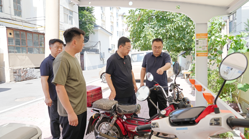博山区委书记路德芝督导检查用电和电动车安全管理工作